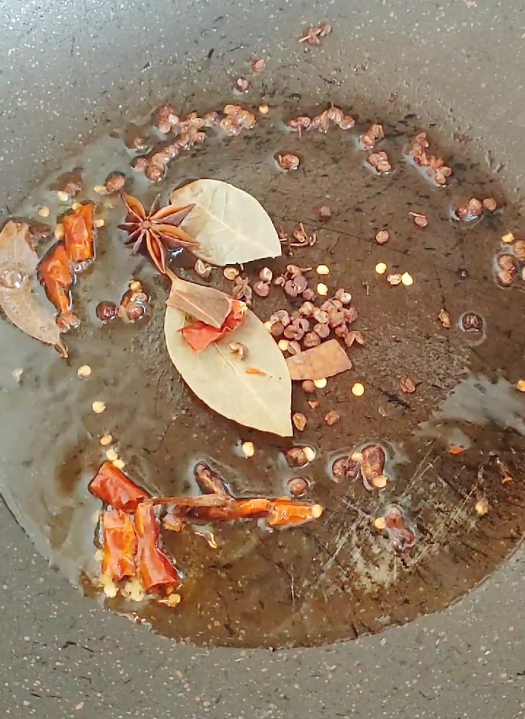 魚頭泡餅的做法-家常味燉菜譜