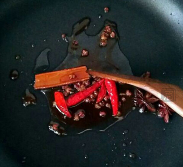 烤豬蹄的做法-咸鮮味烤菜譜-易網(wǎng)健康養(yǎng)生網(wǎng) 烤豬蹄的做法-咸鮮味烤菜譜