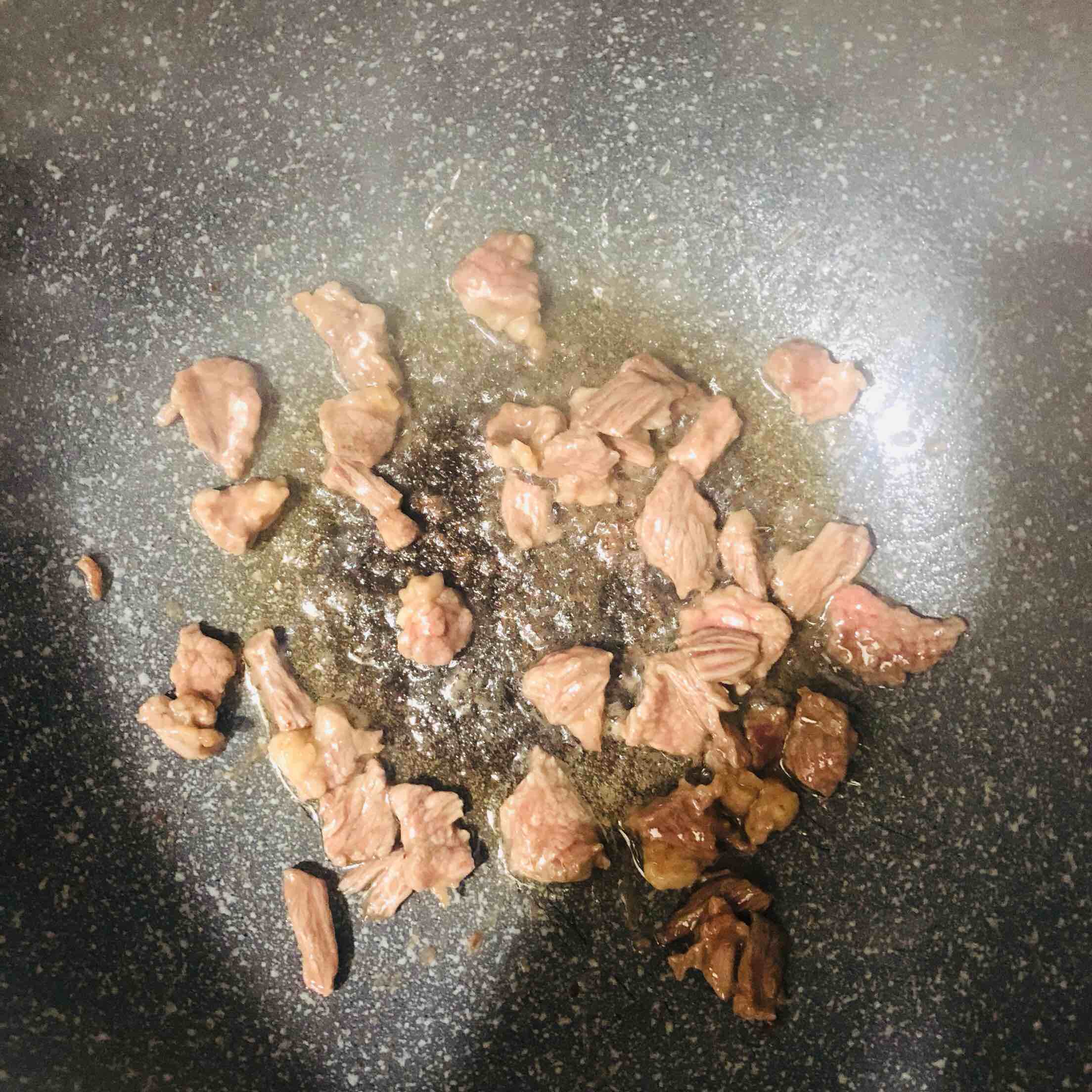 時蔬炒牛肉的做法-醬香味炒菜譜