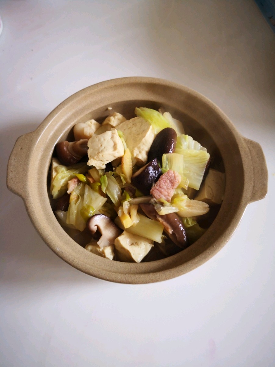 香菇大白菜的做法-家常味燉菜譜