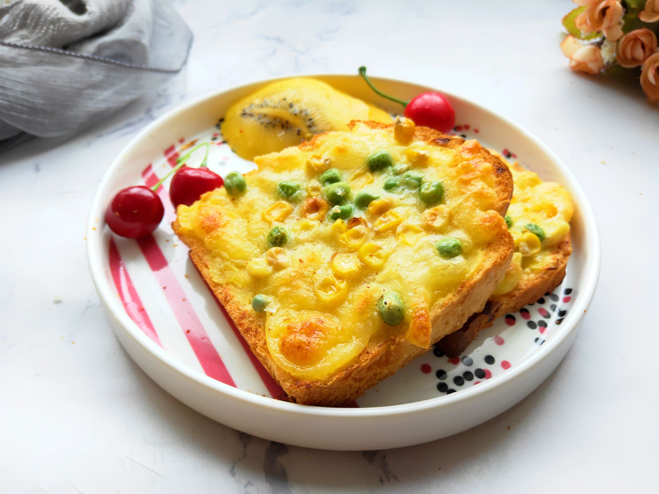 榴蓮吐司的做法-甜味烤菜譜