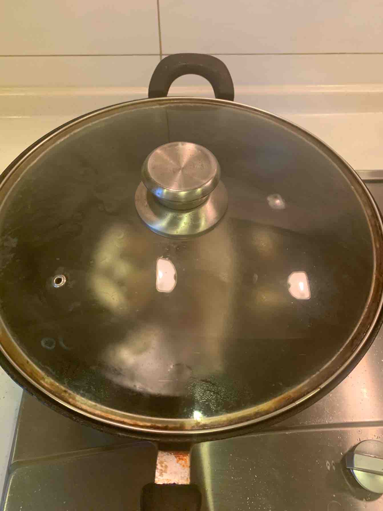 奶白鯽魚豆腐湯的做法-咸鮮味煮菜譜