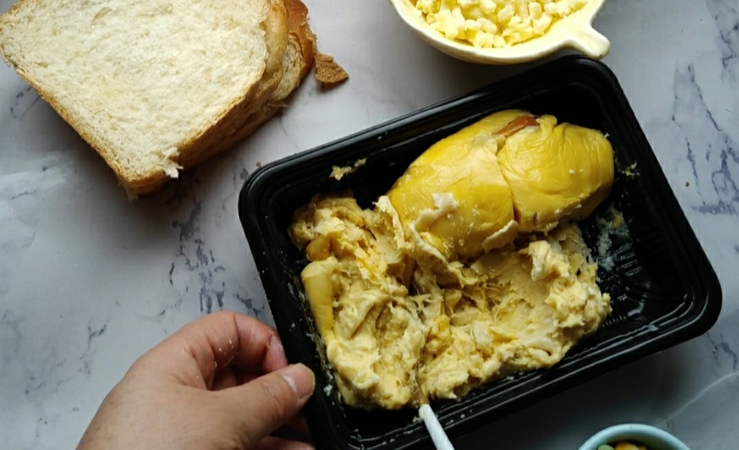 榴蓮吐司的做法-甜味烤菜譜