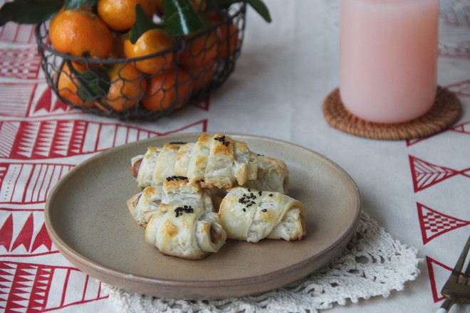 香腸酥皮卷的做法-家常味烤菜譜