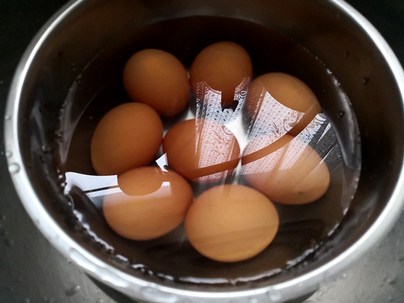 茶葉蛋的做法-咸鮮味煮菜譜