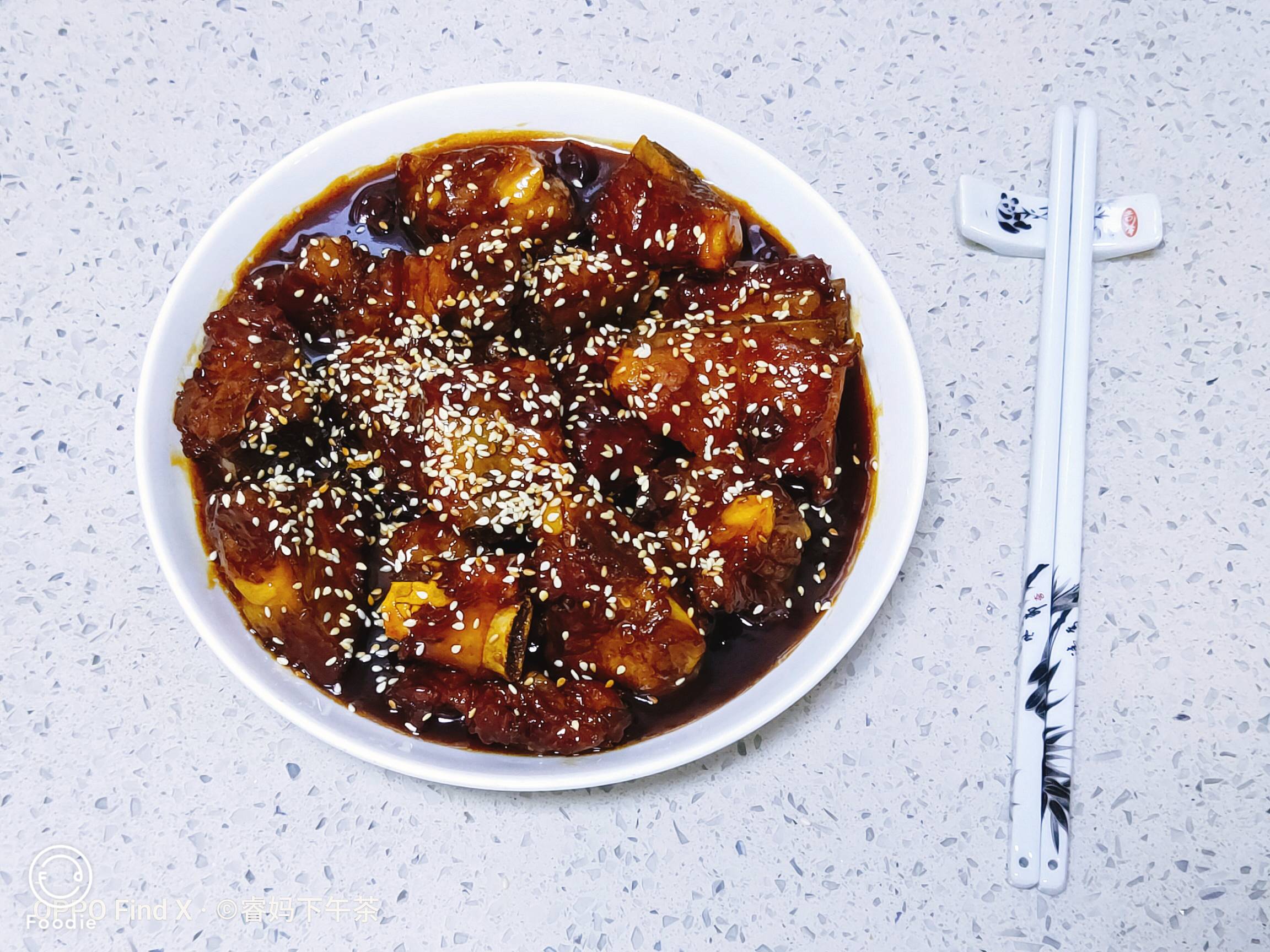 油亮亮的紅燒排骨的做法-咸鮮味燒菜譜