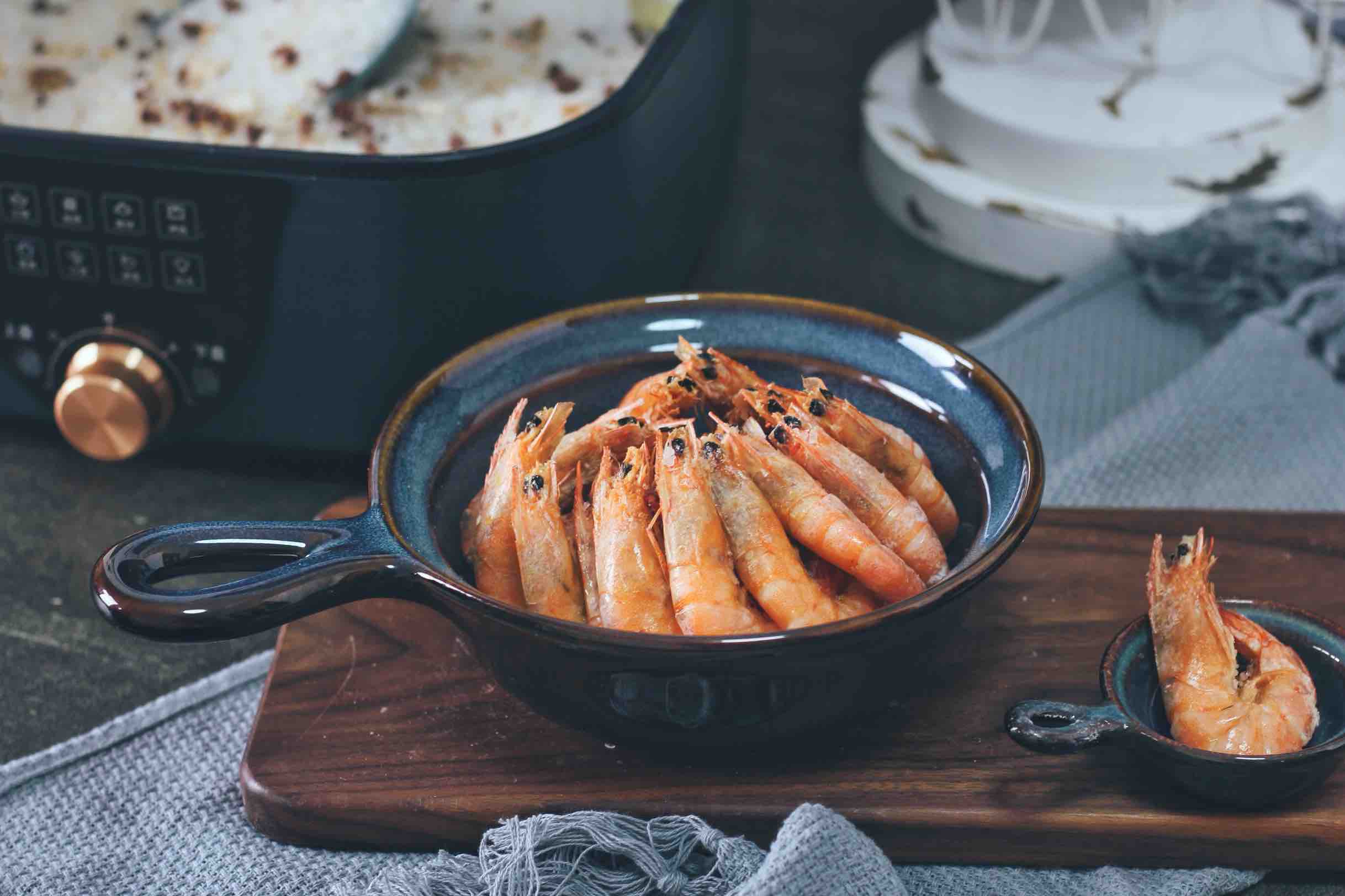 鹽焗大蝦的做法-咸鮮味焗菜譜