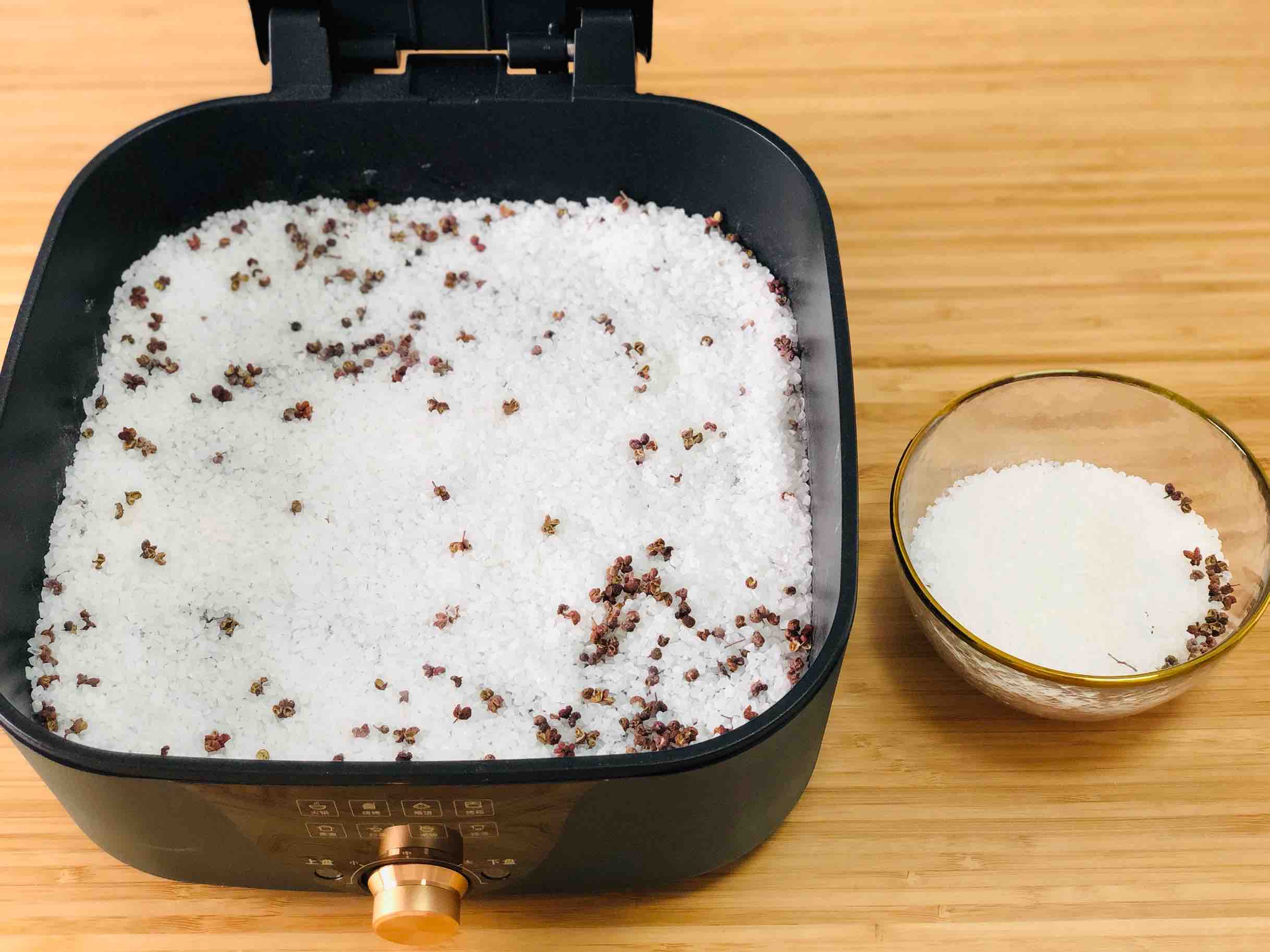 鹽焗大蝦的做法-咸鮮味焗菜譜