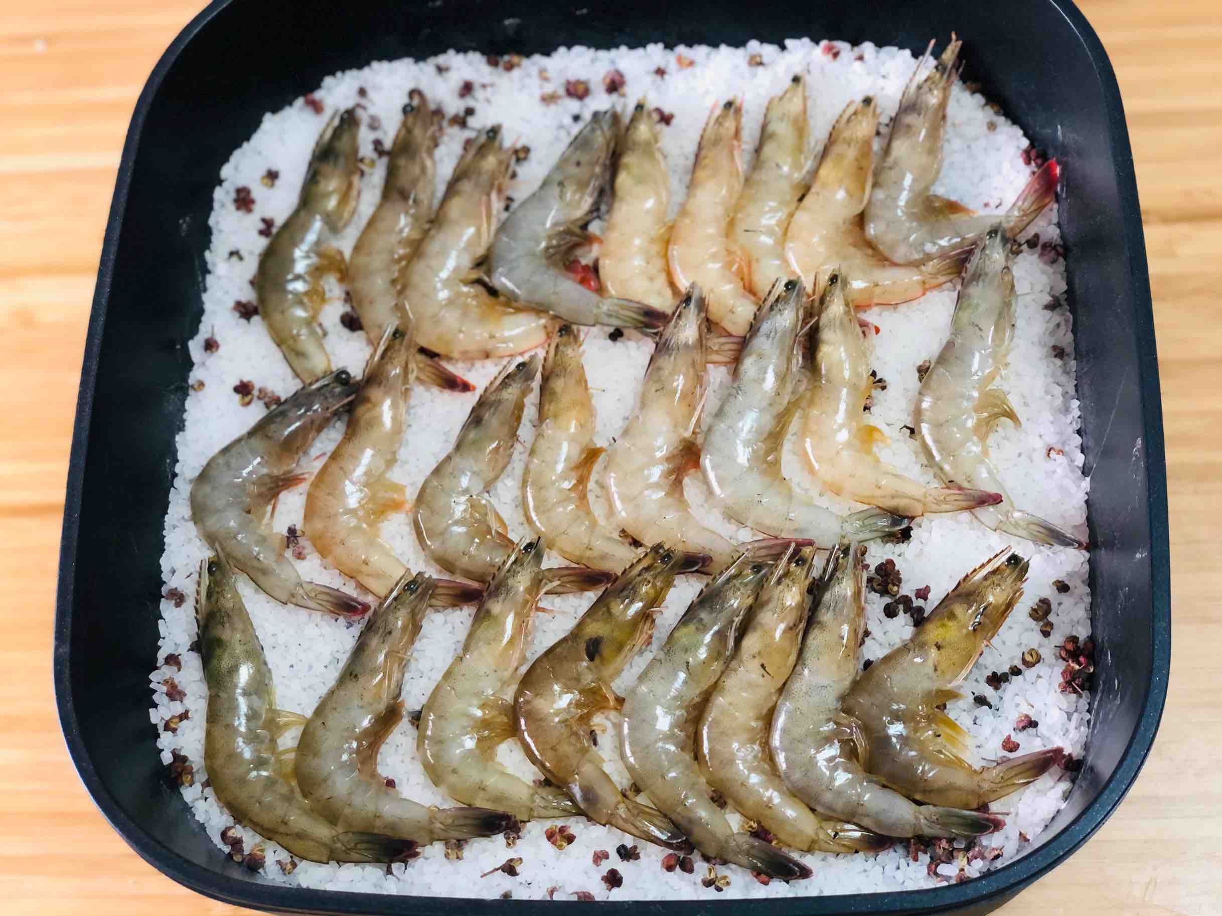 鹽焗大蝦的做法-咸鮮味焗菜譜