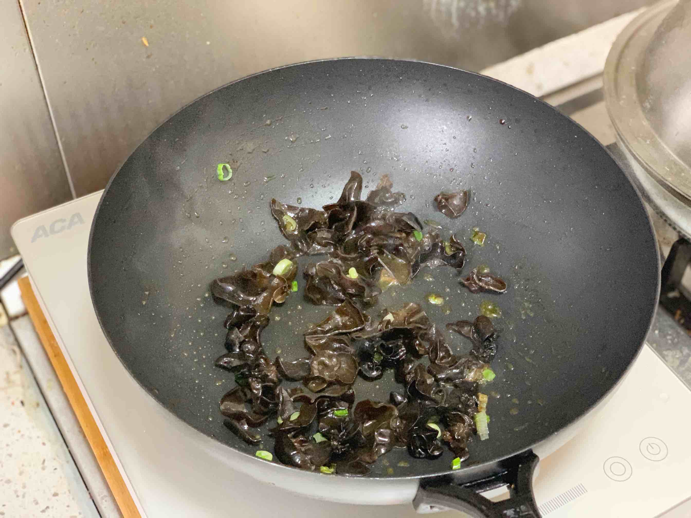 木耳冬瓜炒肉的做法-咸鮮味炒菜譜