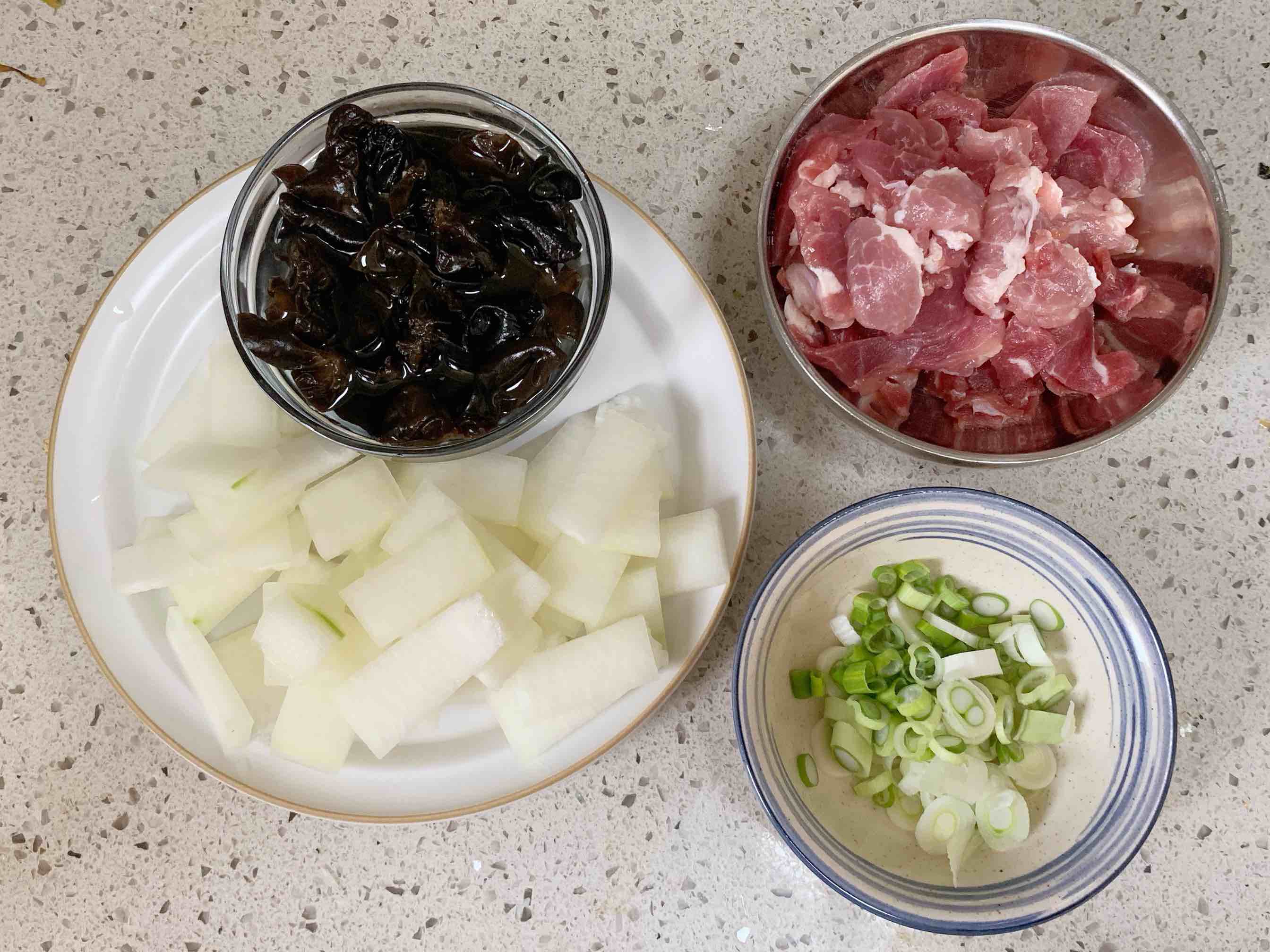 木耳冬瓜炒肉的做法-咸鮮味炒菜譜