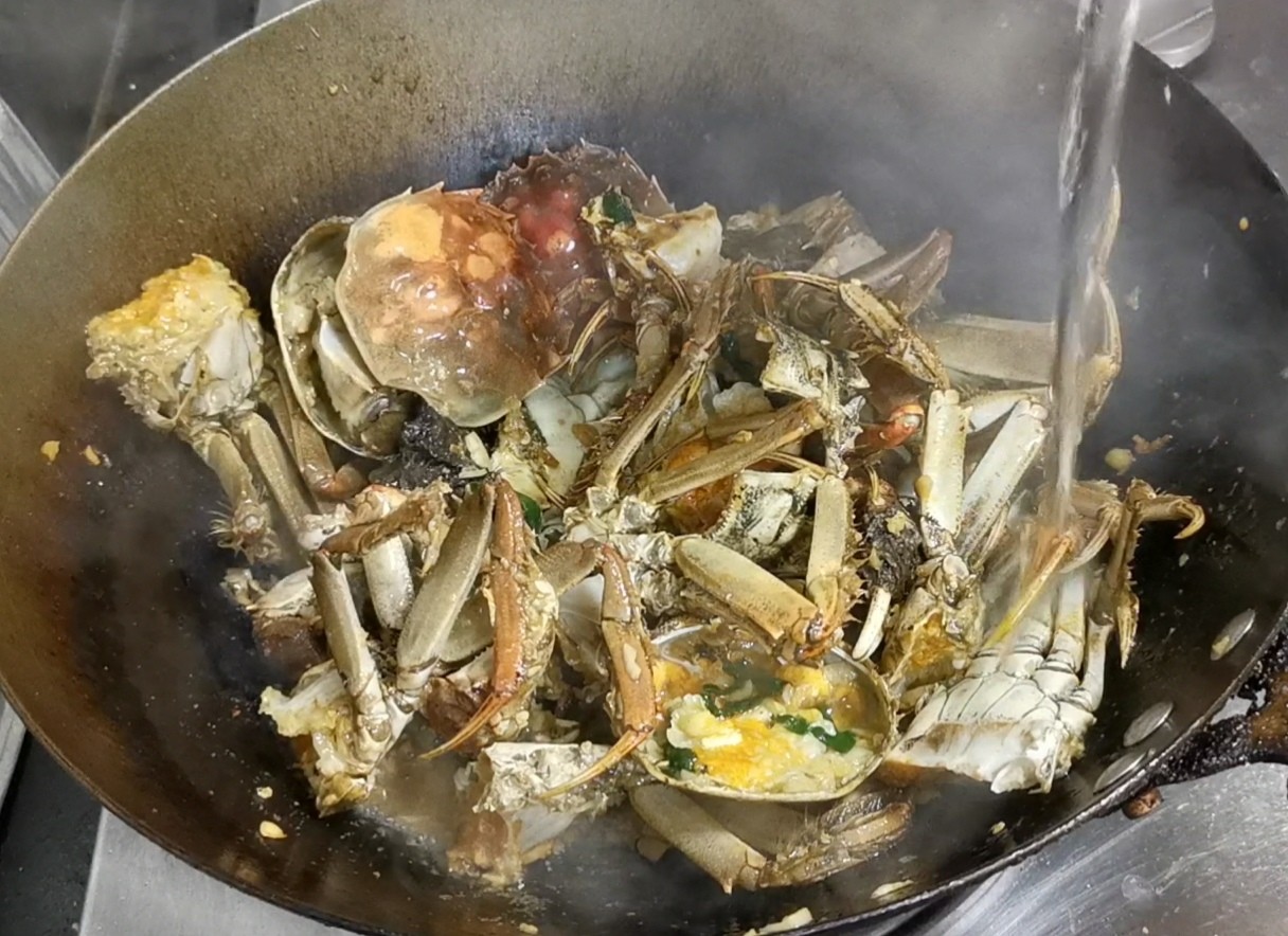 炒螃蟹的做法-咸鮮味炒菜譜