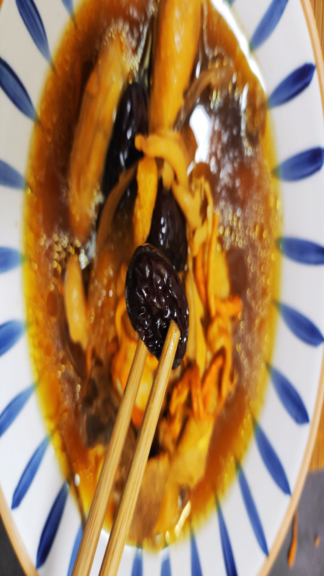 滋補菌菇雞湯，營養又美味！的做法-家常味燉菜譜