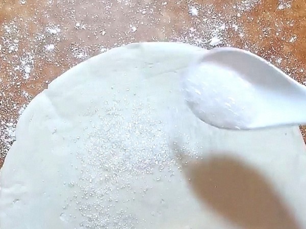 快手蝴蝶酥的做法-甜味烤菜譜-易網<a href=http://www.gyfww.com/ target=_blank class=infotextkey>健康養生</a>網 快手蝴蝶酥的做法-甜味烤菜譜