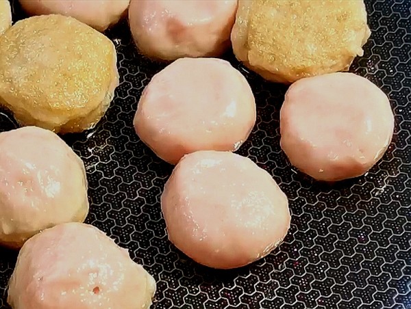 草魚餅的做法-咸鮮味煎菜譜