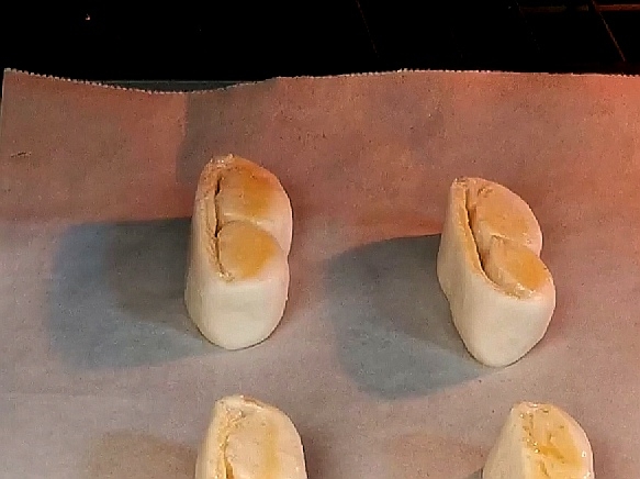 快手蝴蝶酥的做法-甜味烤菜譜-易網健康養生網 快手蝴蝶酥的做法-甜味烤菜譜