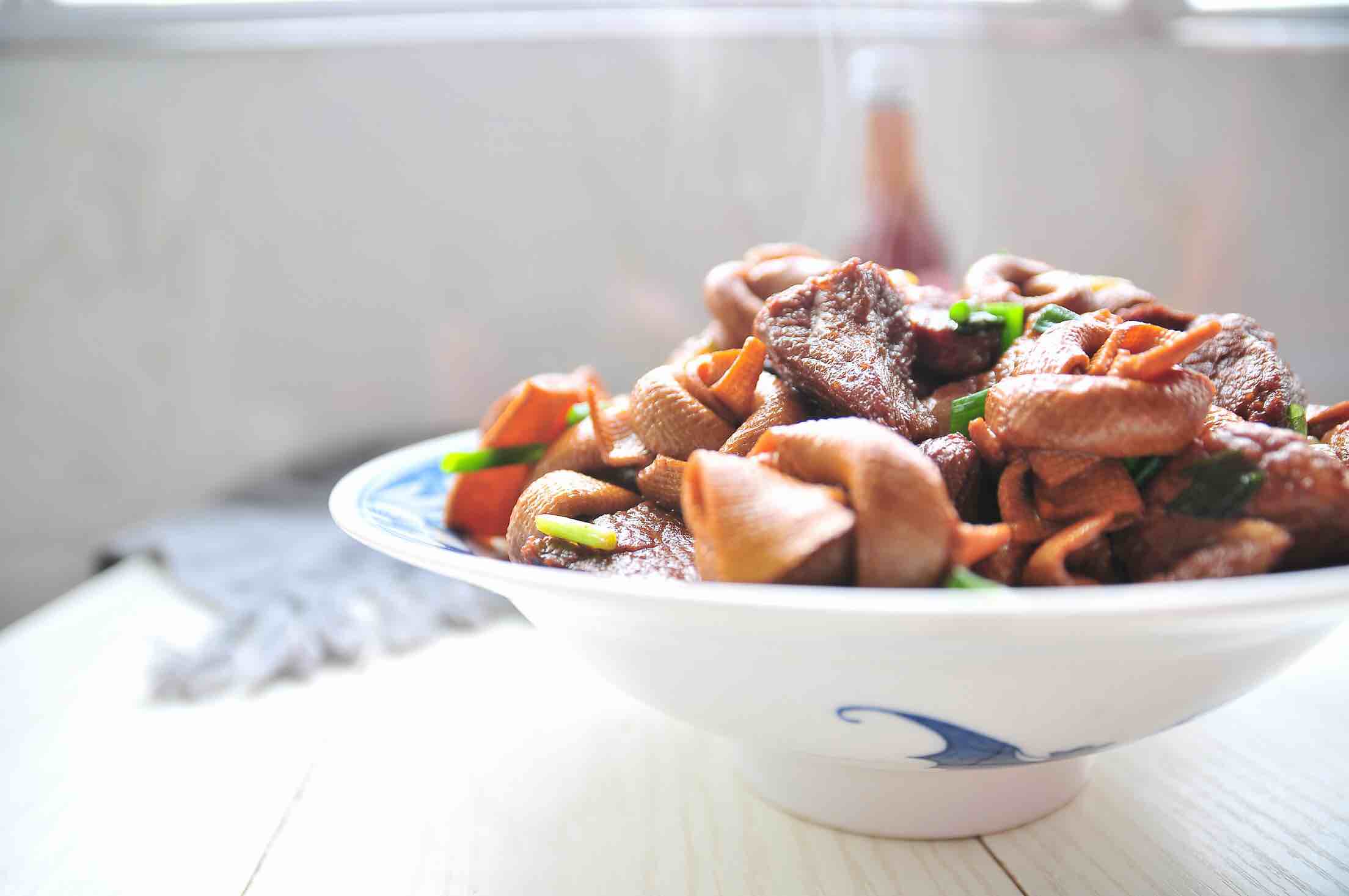 百葉結燒肉的做法-家常味燒菜譜