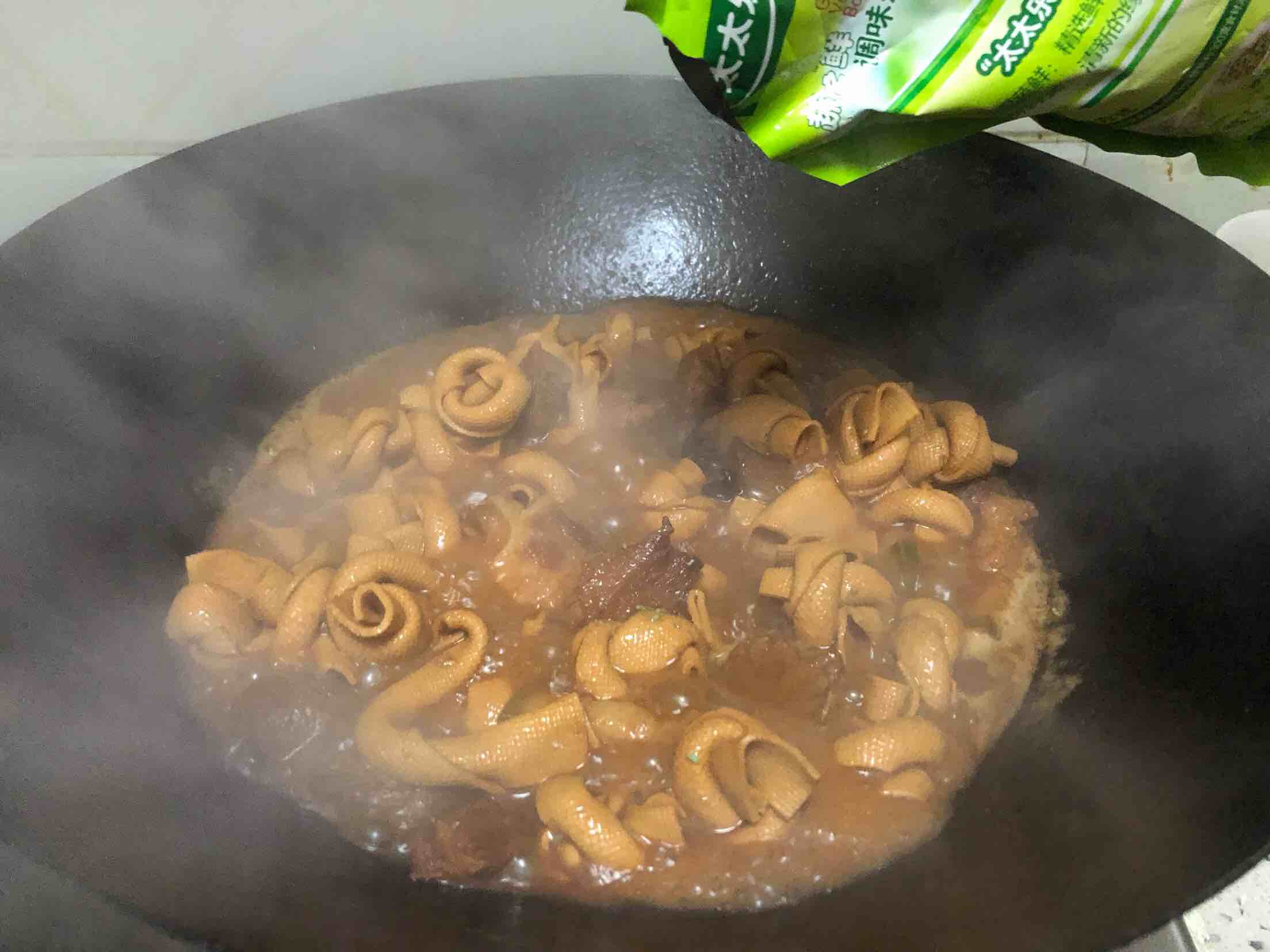 百葉結燒肉的做法-家常味燒菜譜