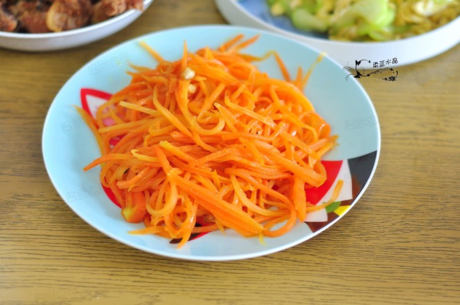 清炒胡蘿卜絲的做法-家常味炒菜譜