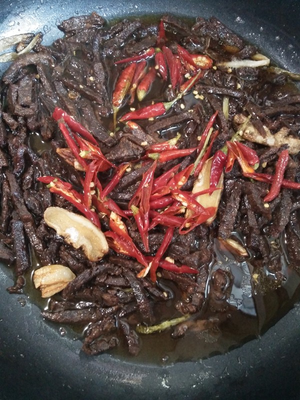 麻辣牛肉條的做法-香辣味炒菜譜