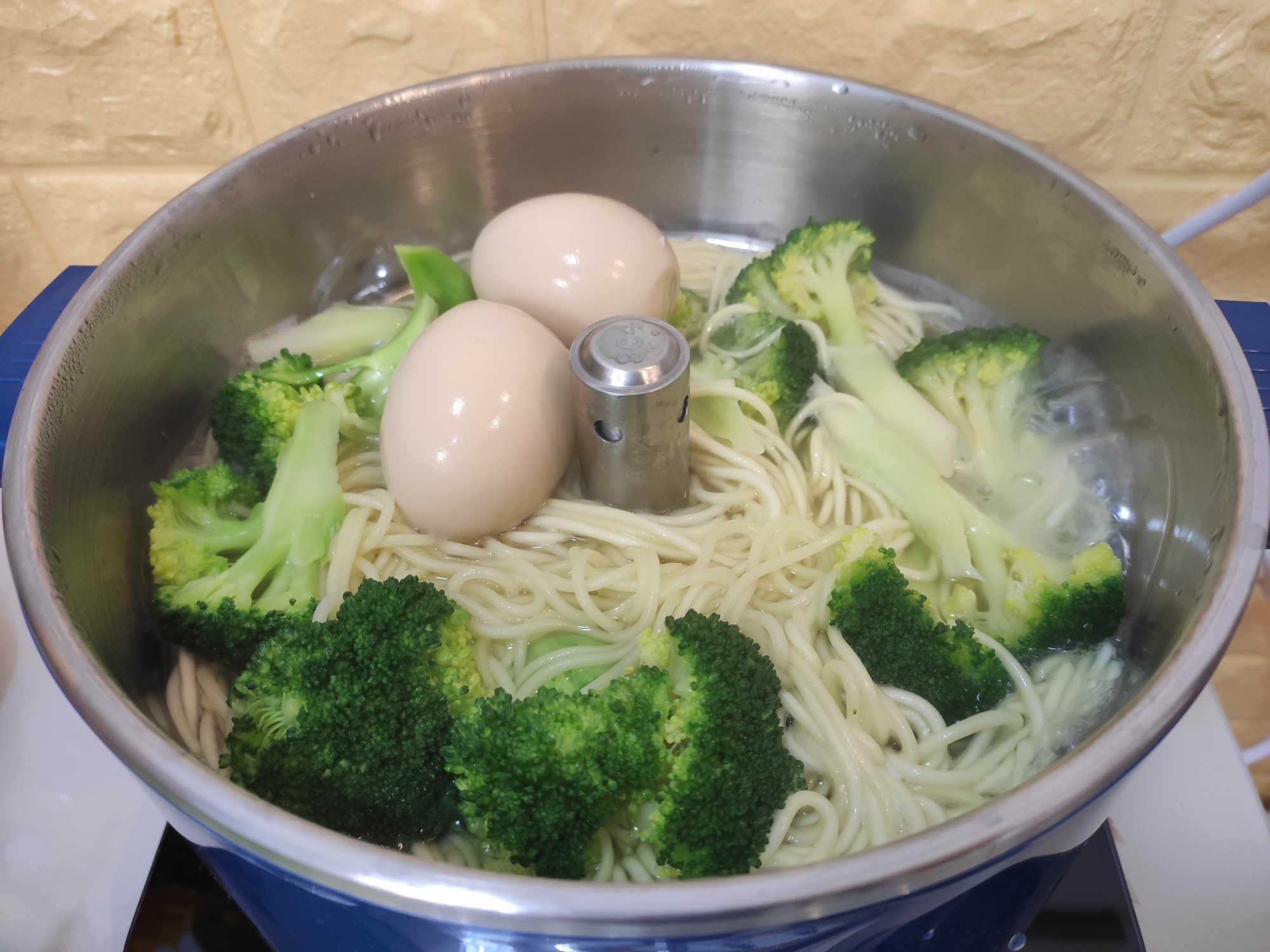 酸菜肉絲面的做法-家常味煮菜譜