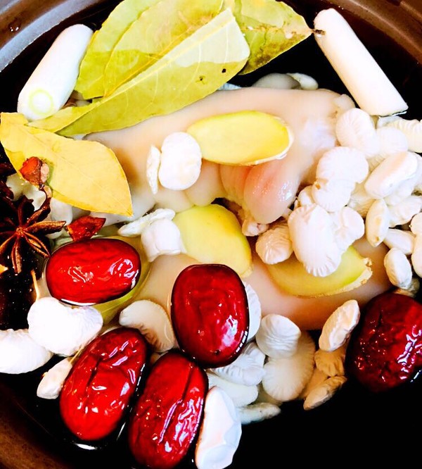 老媽蹄花的做法-咸鮮味燉菜譜