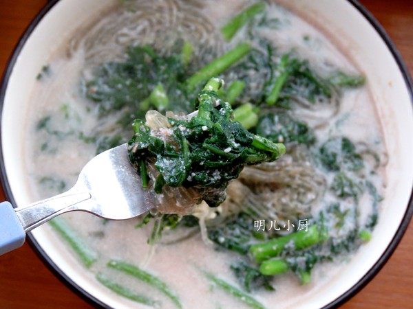 燉茼蒿的做法-家常味煮菜譜