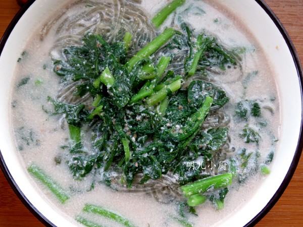 燉茼蒿的做法-家常味煮菜譜