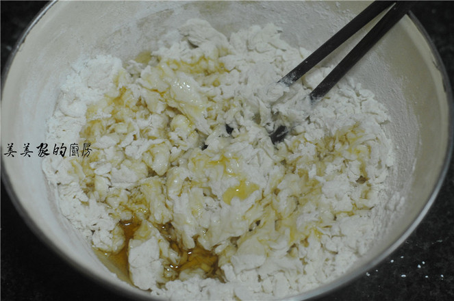 酥皮榨菜肉末餅的做法-咸鮮味烤菜譜