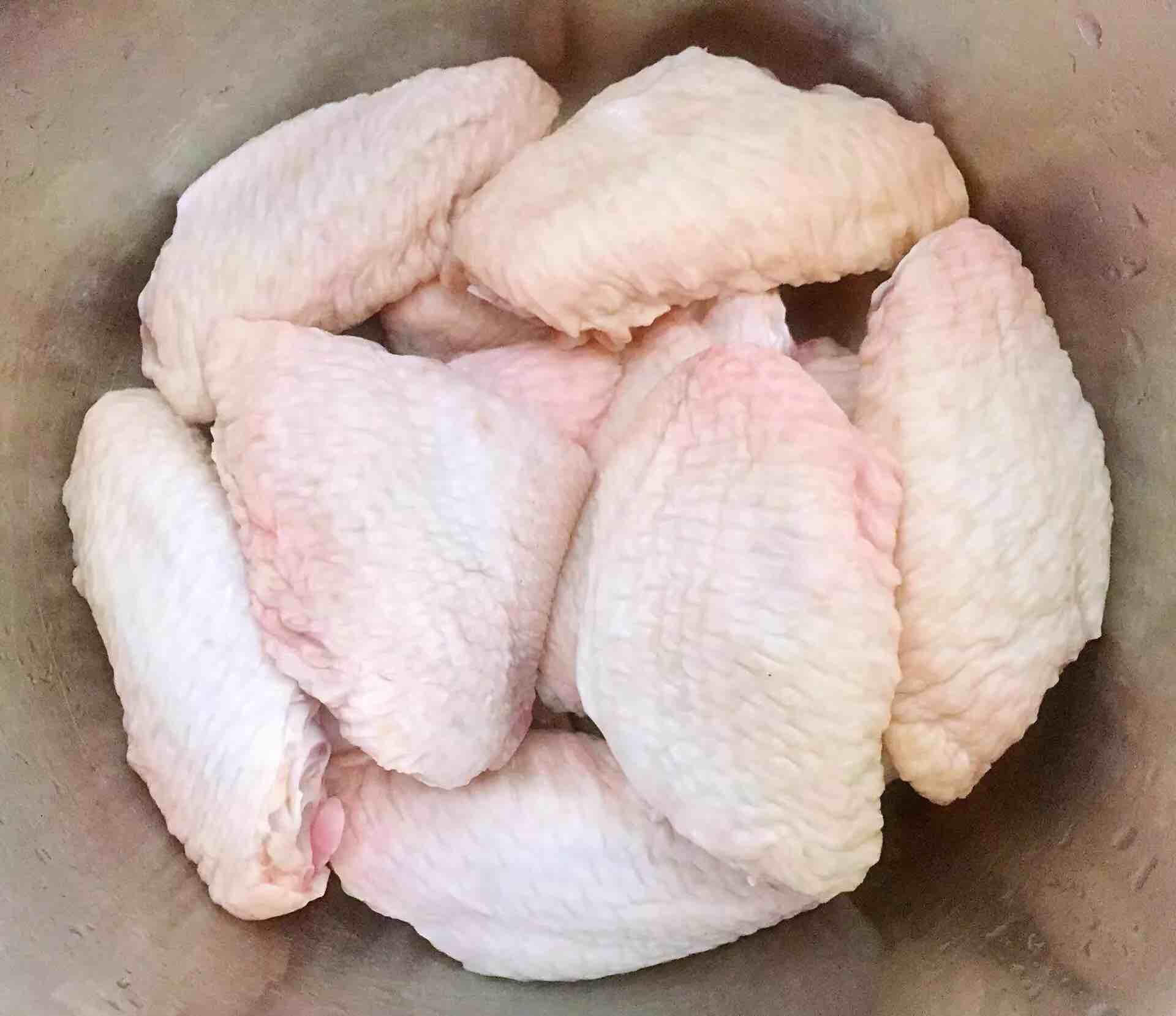 香酥炸雞翅的做法-家常味炸菜譜