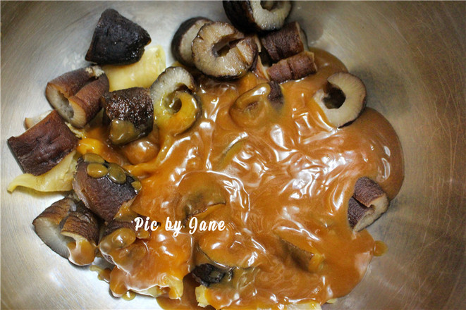 佛跳墻蓋飯的做法-家常味燜菜譜