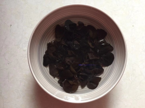 汗蒸西蘭花的做法-家常味拌菜譜