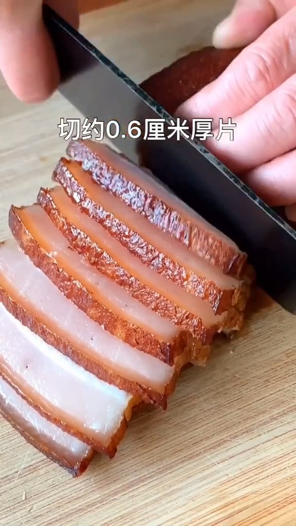 梅菜扣肉的做法-家常味蒸菜譜