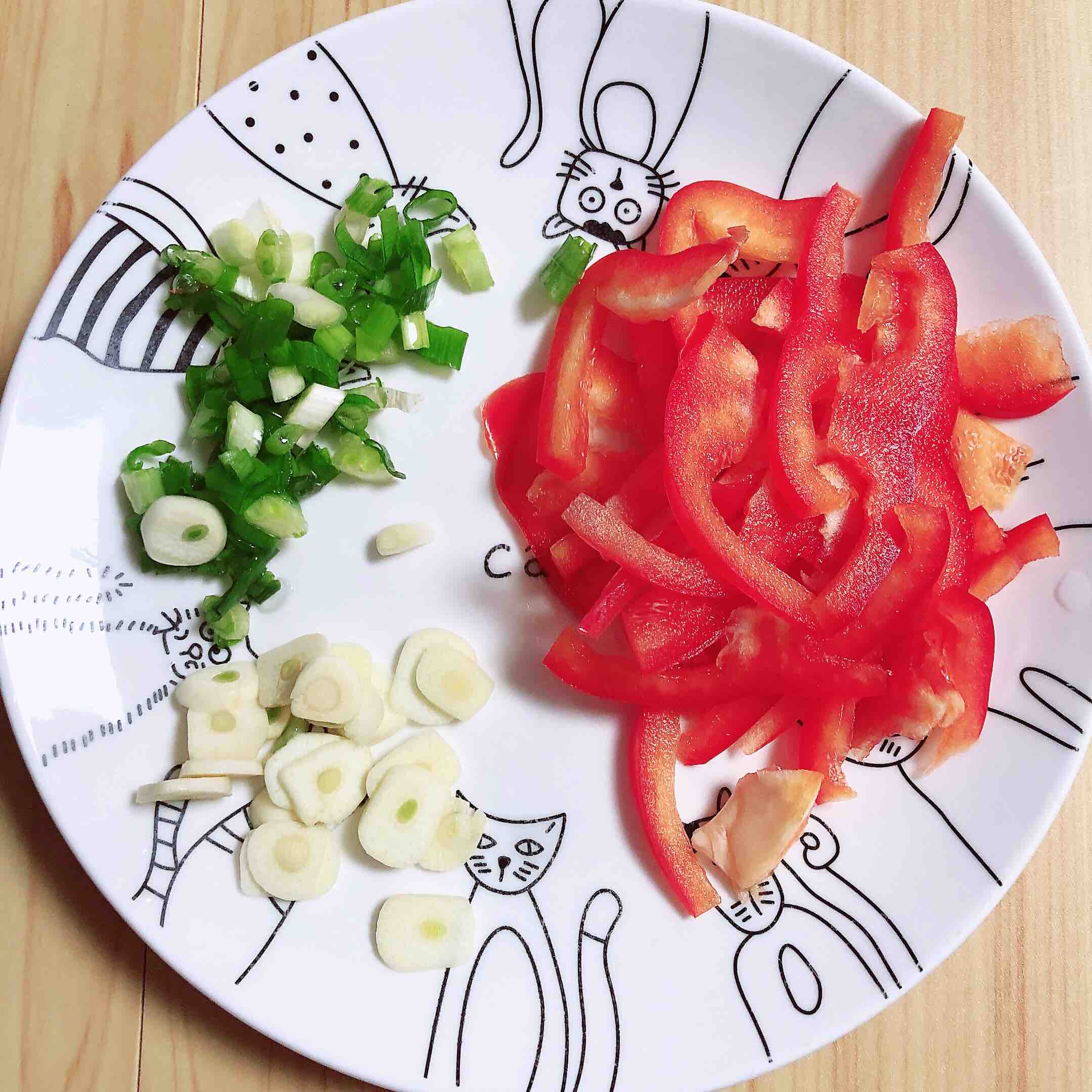 豬油香辣海帶絲的做法-咸鮮味炒菜譜