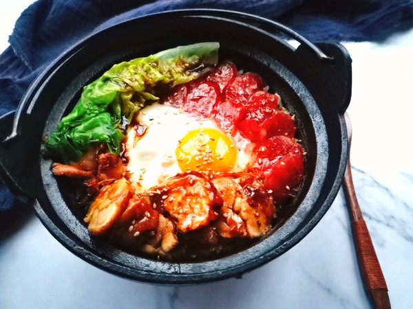 雞腿臘腸煲仔飯的做法-咸鮮味煮菜譜