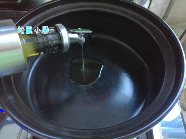 雞翅燜鍋的做法-家常味燜菜譜