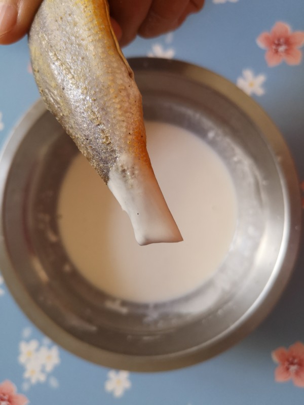 炸小黃魚的做法-咸鮮味炸菜譜