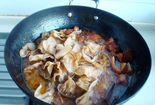 干扁豆紅燒肉的做法-家常味燒菜譜