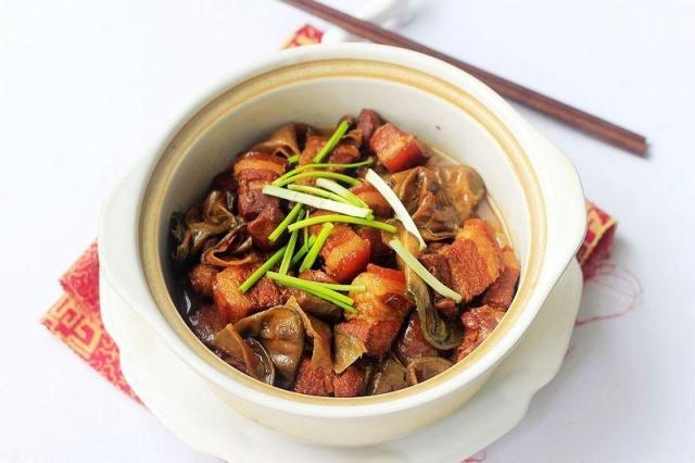 干扁豆紅燒肉的做法-家常味燒菜譜