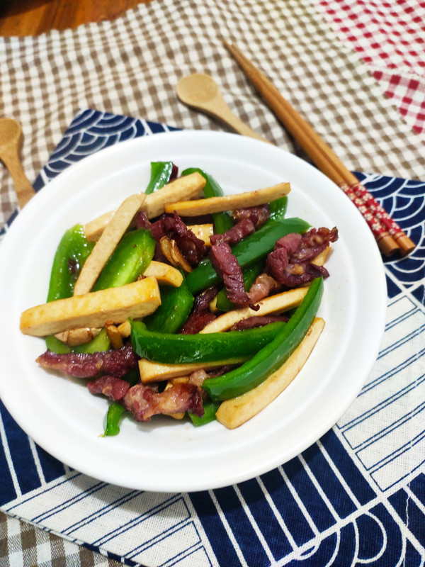 茶干炒馬肉的做法-家常味炒菜譜