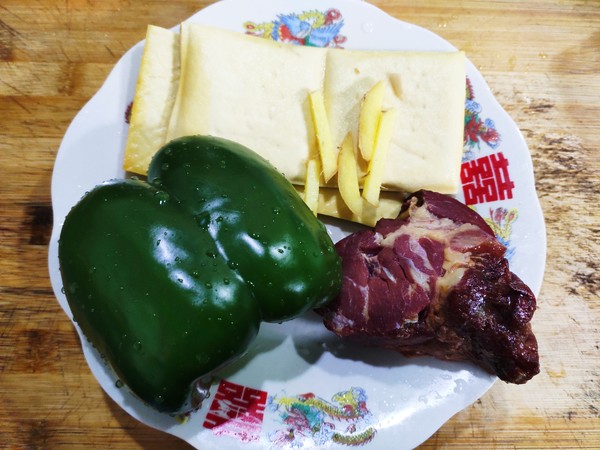 茶干炒馬肉的做法-家常味炒菜譜