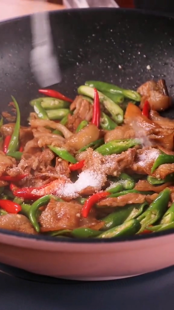 家常小炒肉的做法-家常味炒菜譜