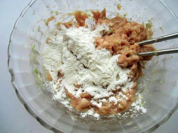 小米肉丸子的做法-家常味蒸菜譜-易網健康養生網 小米肉丸子的做法-家常味蒸菜譜