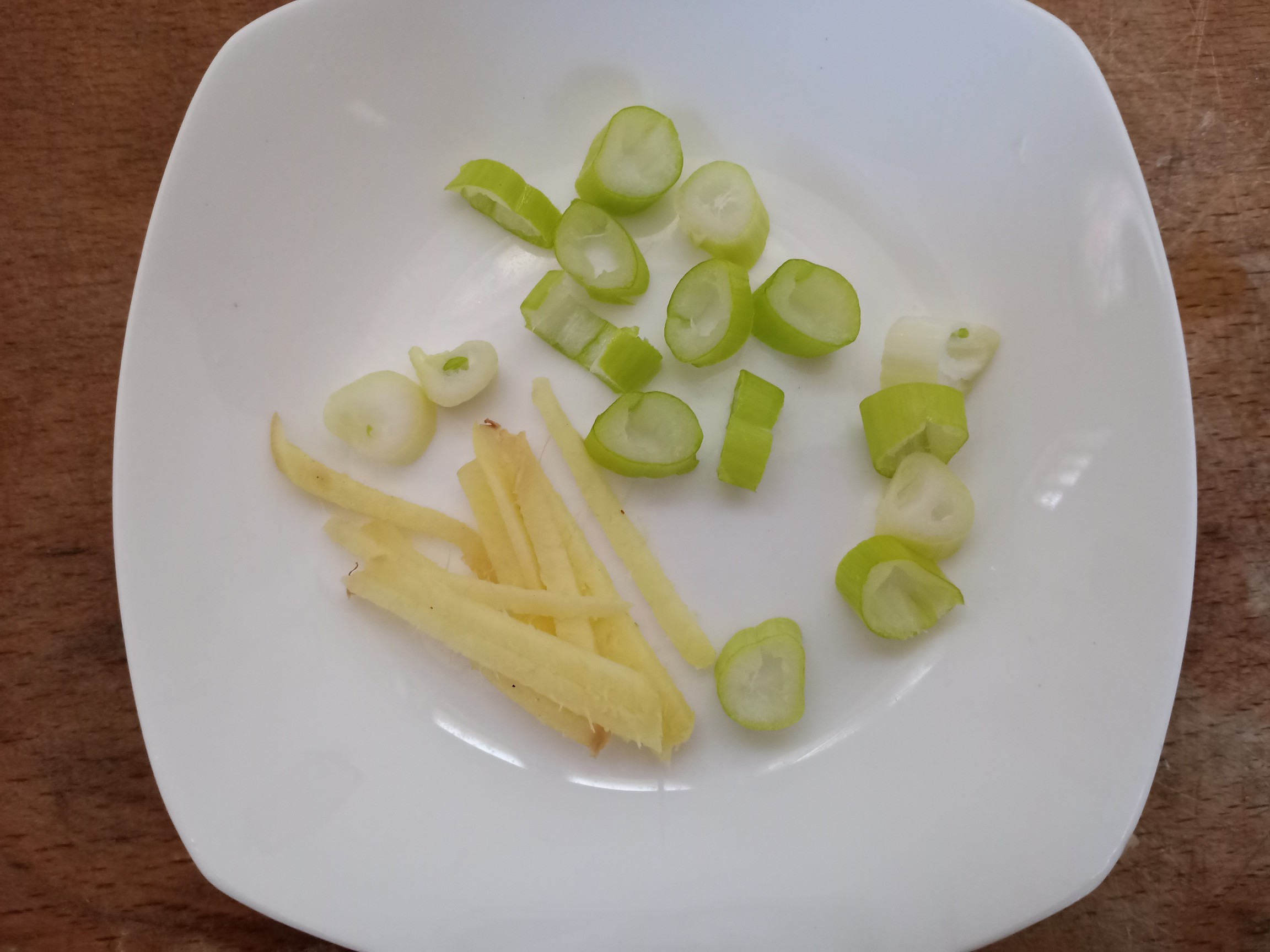 香煎鯧魚的做法-咸鮮味煎菜譜