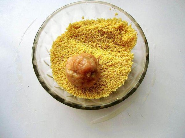 小米肉丸子的做法-家常味蒸菜譜-易網健康養生網 小米肉丸子的做法-家常味蒸菜譜