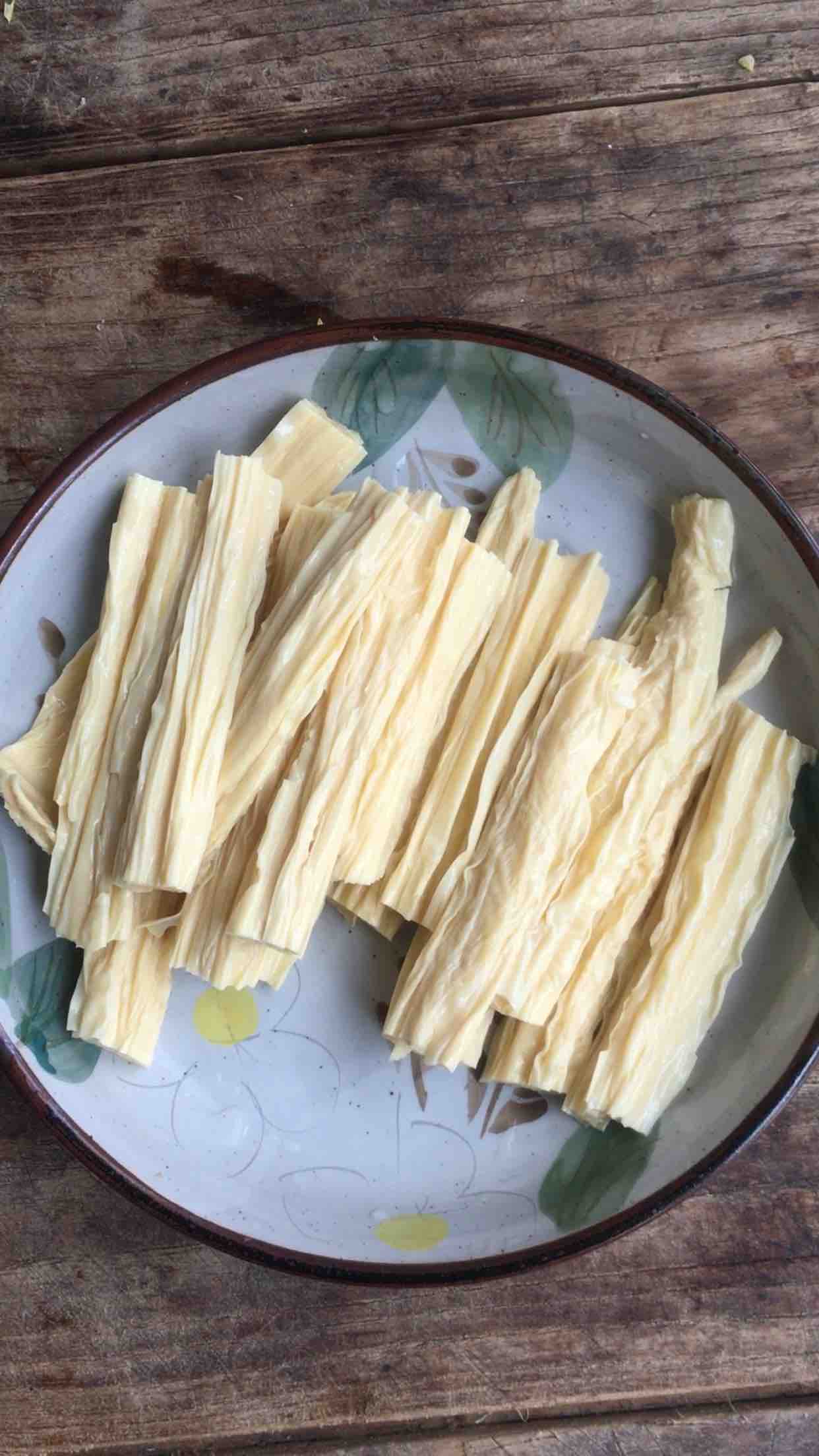 砂鍋腐竹的做法-家常味煮菜譜