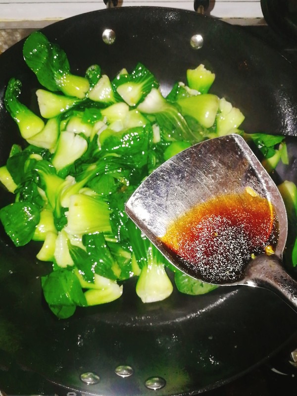 清炒小油菜的做法-家常味炒菜譜-易網健康養生網 清炒小油菜的做法-家常味炒菜譜