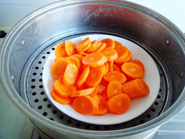 蒸胡蘿卜丸子的做法-甜味蒸菜譜