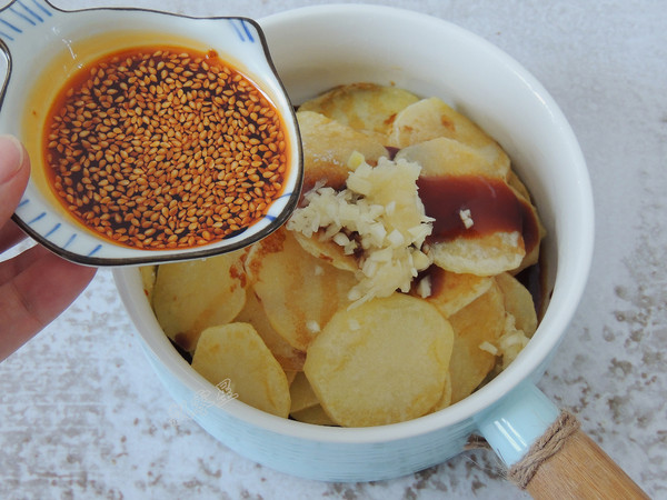 涼拌土豆片的做法-家常味拌菜譜-易網健康養生網 涼拌土豆片的做法-家常味拌菜譜