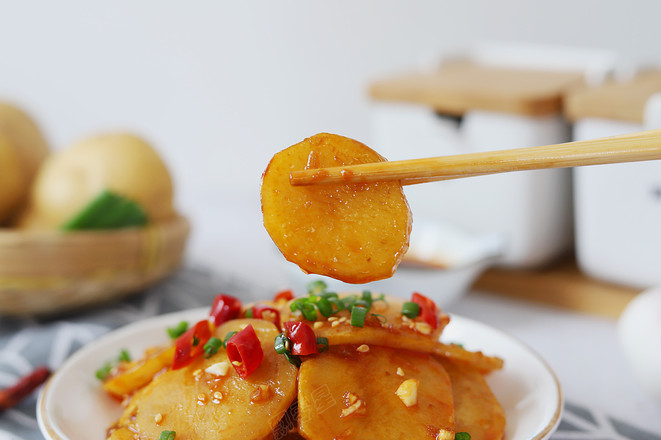 涼拌土豆片的做法-家常味拌菜譜-易網健康養生網 涼拌土豆片的做法-家常味拌菜譜